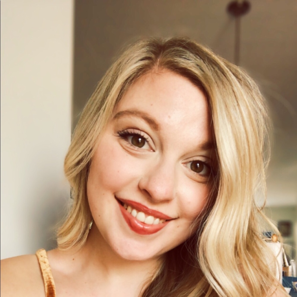 Meet your Posher, Katie jo